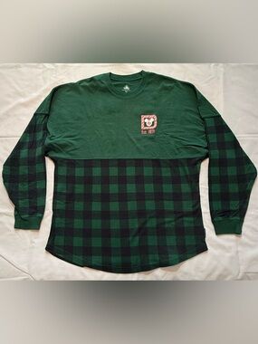 Walt Disney World Christmas Spirit Jersey size Medium